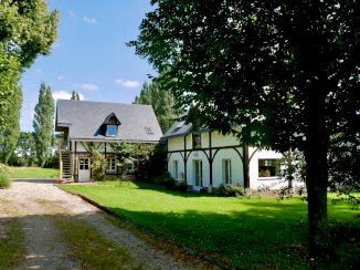 Domaine 1ha maison d'architecte récente 1h30 Paris 15 mn Lyons la foret actuellement en gîte - Saint-Lucien (76780)