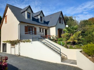 Maison spacieuse 4 chambres - Saint-Jean-d'Elle (50810)