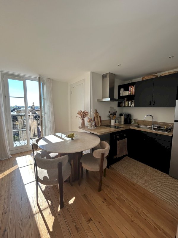À vendre – Charmant T2 bis de 48 m² avec balcon et vue dégagée – Hypercentre de Caen - Photo 11 - Caen