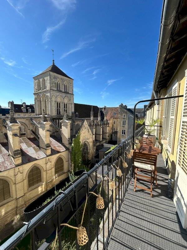 À vendre – Charmant T2 bis de 48 m² avec balcon et vue dégagée – Hypercentre de Caen - Photo 1 - Caen