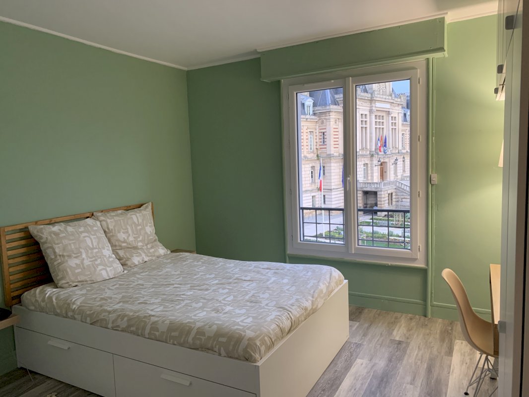 Appartement de 81 m² - Photo 2 - Évreux