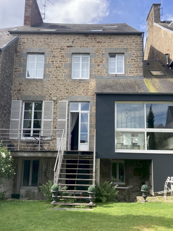 Maison 9 pièces - Centre ville Avranches - Photo 2 - Avranches
